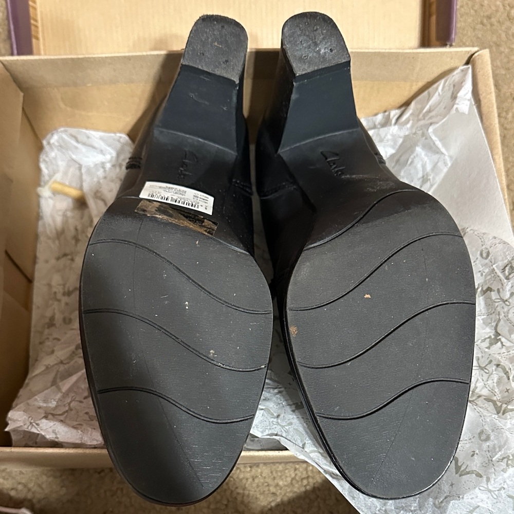 Clarks Black Women's Heeled Loafers Brynn Poppy - Picture 3 of 5